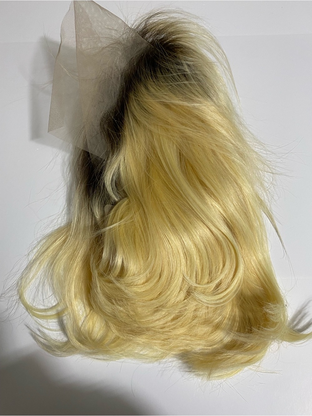 12" Ombre Blonde 13x4 HD Lace Front Wig Human Hair Bob Pre-plucked Med/Large